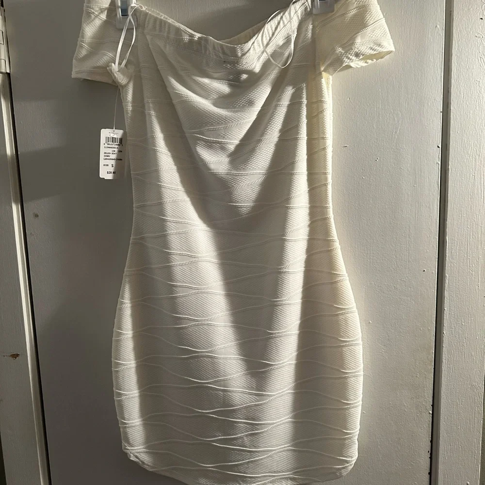Dress - Picture 1 of 2